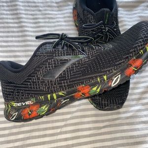 Brooks Men’s Revel 3 Tropical